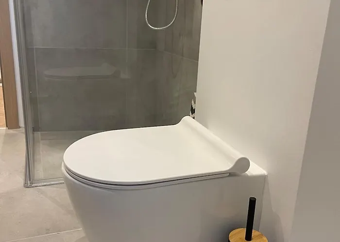 A Cozy In A Quiet Courtyard For A Quiet Stay, Not For Entertainment Apartment *